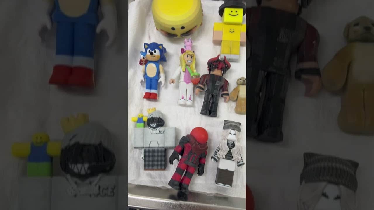 Cómo hacer un disfraz de Roblox